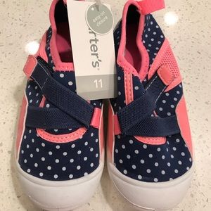Carters girls water shoes size 11
